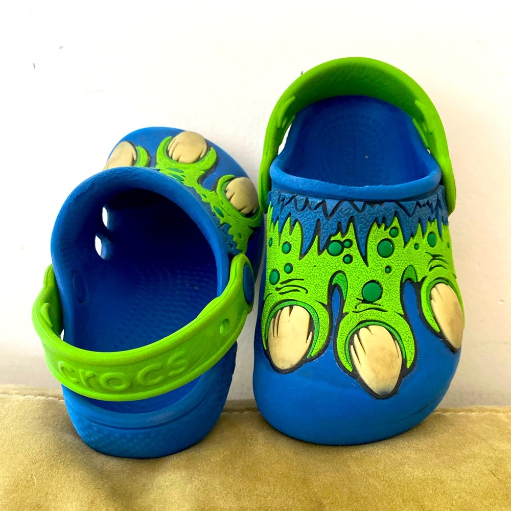 Dinosaur crocs for toddler